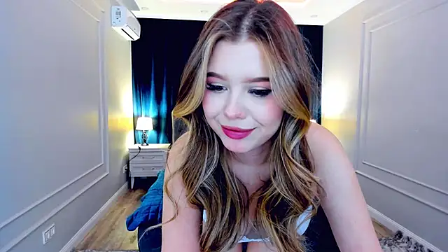 Snapshot of FollowLovee chatting on February 2025 09:48:02 PM FollowLovee online show from February 2025 09:48:02 PM