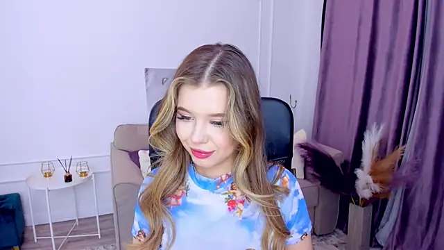 Snapshot of FollowLovee chatting on March 2025 10:38:02 PM FollowLovee online show from March 2025 10:38:02 PM