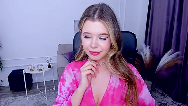 Snapshot of FollowLovee chatting on March 2025 02:16:02 AM FollowLovee online show from March 2025 02:16:02 AM