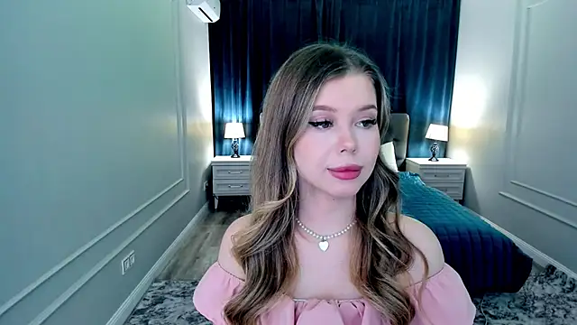 Snapshot of FollowLovee chatting on October 2025 07:56:02 PM FollowLovee online show from October 2025 07:56:02 PM