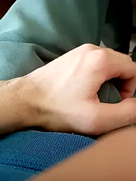 Snapshot of NudeYogaBoy chatting on March 2025 03:51:02 PM NudeYogaBoy online show from March 2025 03:51:02 PM