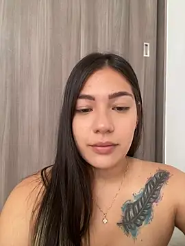 Latina vanessa online show from December 2024 07:53:02 PM