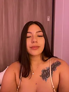 Latina vanessa online show from January 2025 12:39:01 AM