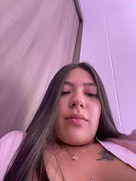 Latina vanessa online show from January 2025 12:41:01 AM