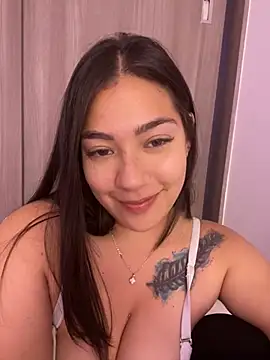 Latina vanessa online show from January 2025 02:27:02 AM