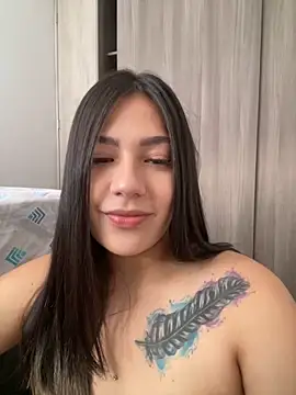 Latina vanessa online show from January 2025 09:25:01 PM