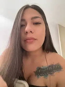 Latina vanessa online show from February 2025 10:18:01 PM