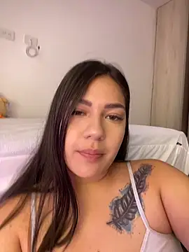 Latina vanessa online show from February 2025 09:52:02 PM