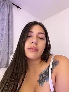 Latina vanessa online show from March 2025 10:49:01 PM