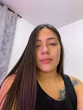 Latina vanessa online show from March 2025 04:05:02 AM
