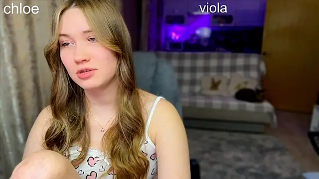 Snapshot of ChloeMillerMeow chatting on October 2025 06:29:01 PM ChloeMillerMeow online show from October 2025 06:29:01 PM