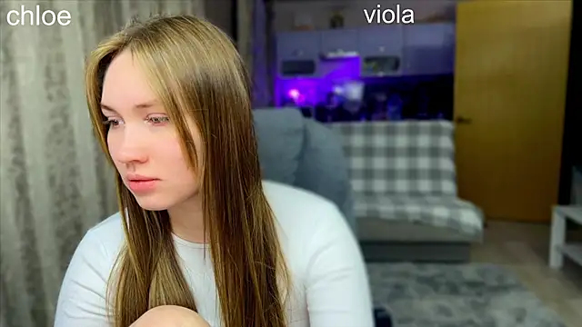 Snapshot of ChloeMillerMeow chatting on October 2025 07:05:01 PM ChloeMillerMeow online show from October 2025 07:05:01 PM