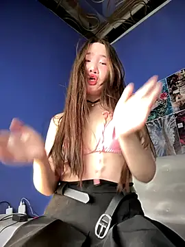 Snapshot of Asianpie_ chatting on October 2025 12:11:01 AM Asianpie online show from October 2025 12:11:01 AM