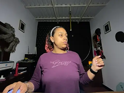 Snapshot of Cata_Blue__ chatting on October 2025 01:28:02 PM Cata Blue online show from October 2025 01:28:02 PM