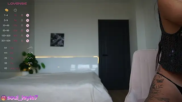 Sola LI online show from October 2025 03:14:01 AM