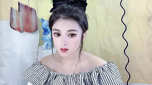 Snapshot of VIWVI chatting on October 2025 05:29:01 AM VIWVI online show from October 2025 05:29:01 AM