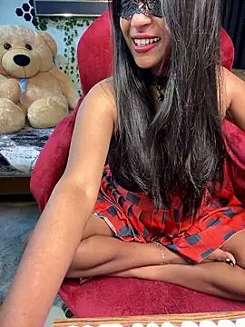 Snapshot of LillyLive chatting on December 2024 05:35:02 PM LillyLive online show from December 2024 05:35:02 PM