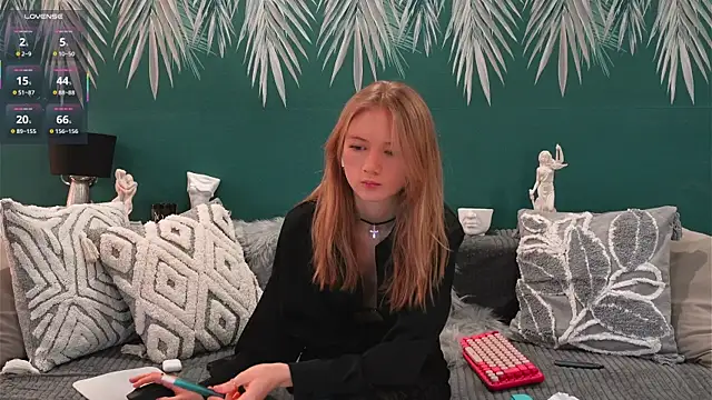 Alexandra Demore online show from March 2025 08:42:02 PM