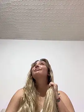 Snapshot of katy_pp chatting on November 2025 04:15:02 AM katy pp online show from November 2025 04:15:02 AM