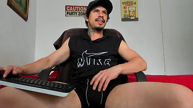 TristanWoods online show from December 2024 06:34:01 PM