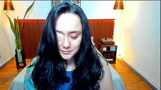 Snapshot of KatherineBond chatting on September 2025 08:14:01 PM KatherineBond online show from September 2025 08:14:01 PM