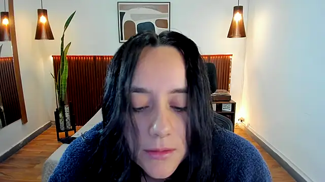 Snapshot of KatherineBond chatting on October 2025 07:36:01 PM KatherineBond online show from October 2025 07:36:01 PM