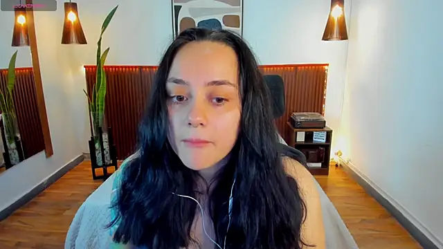 Snapshot of KatherineBond chatting on October 2025 07:03:01 PM KatherineBond online show from October 2025 07:03:01 PM