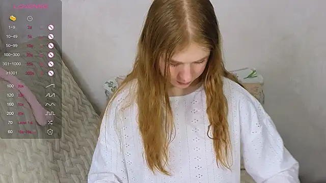 Snapshot of TrissMerigold9 chatting on February 2025 11:20:01 PM TrissMerigold9 online show from February 2025 11:20:01 PM