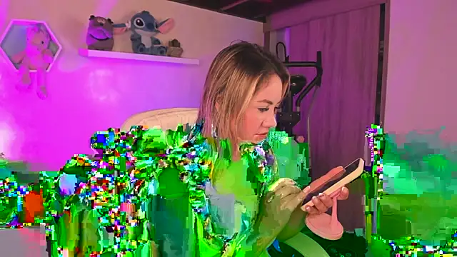 Snapshot of Nataliia_09 chatting on October 2025 02:52:02 PM Nataliia 09 online show from October 2025 02:52:02 PM