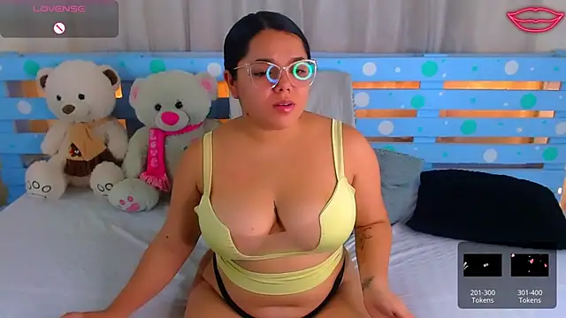 Sara-04 online show from December 2024 01:26:02 AM