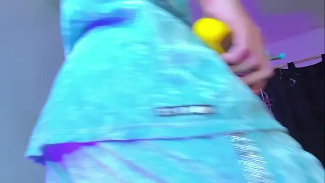 Snapshot of visaelX chatting on December 2024 01:31:02 PM visaelX online show from December 2024 01:31:02 PM