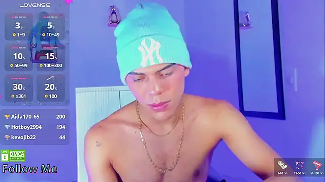 Snapshot of visaelX chatting on March 2025 05:26:02 PM visaelX online show from March 2025 05:26:02 PM