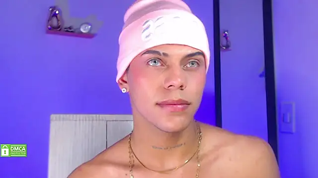 Snapshot of visaelX chatting on March 2025 08:11:01 PM visaelX online show from March 2025 08:11:01 PM