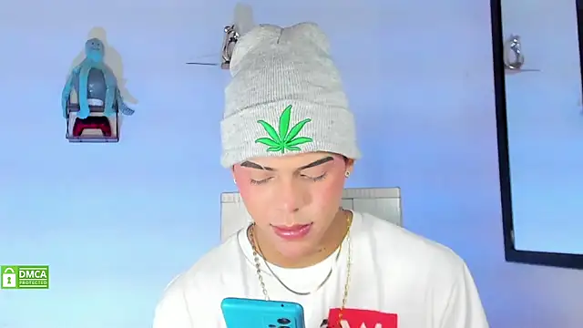 Snapshot of visaelX chatting on March 2025 03:14:02 PM visaelX online show from March 2025 03:14:02 PM