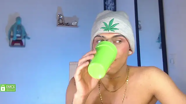 Snapshot of visaelX chatting on March 2025 08:29:02 PM visaelX online show from March 2025 08:29:02 PM