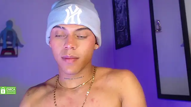 Snapshot of visaelX chatting on March 2025 10:28:02 AM visaelX online show from March 2025 10:28:02 AM