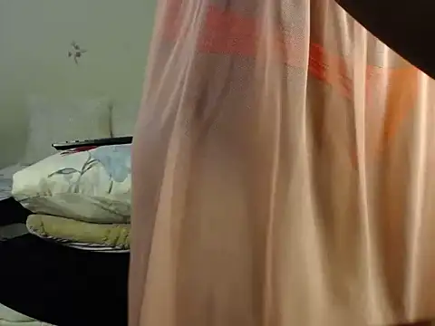 Snapshot of DarkBerry8 chatting on November 2025 06:29:01 PM DarkBerry8 online show from November 2025 06:29:01 PM