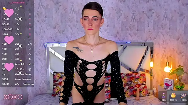 Snapshot of dominic_thailor chatting on October 2025 01:31:01 PM dominic thailor online show from October 2025 01:31:01 PM