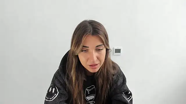 Snapshot of Summmmersky chatting on October 2025 08:43:01 AM Summmmersky online show from October 2025 08:43:01 AM