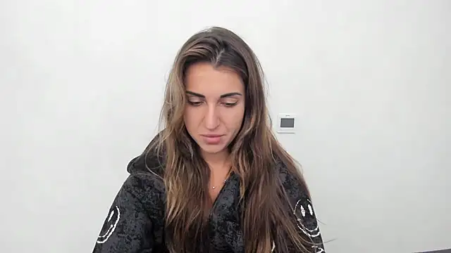 Snapshot of Summmmersky chatting on October 2025 09:02:01 PM Summmmersky online show from October 2025 09:02:01 PM