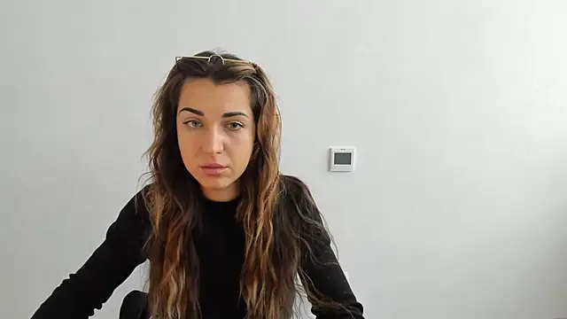 Snapshot of Summmmersky chatting on October 2025 07:51:02 AM Summmmersky online show from October 2025 07:51:02 AM