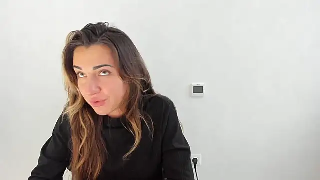 Snapshot of Summmmersky chatting on October 2025 01:39:01 PM Summmmersky online show from October 2025 01:39:01 PM