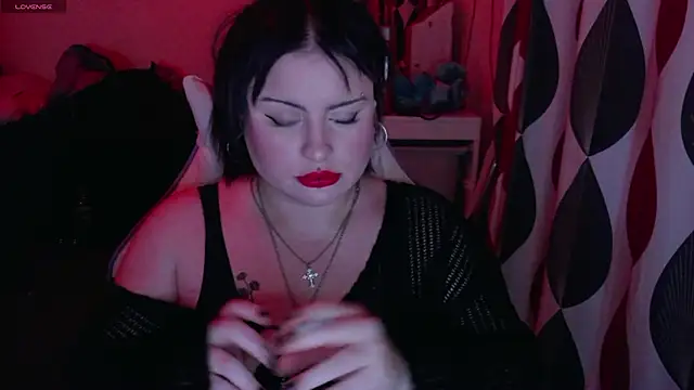 Snapshot of submissiveslut1996 chatting on January 2025 10:06:01 PM submissiveslut1996 online show from January 2025 10:06:01 PM