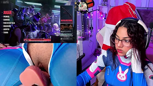 PetiteSophie  online show from December 2024 01:11:02 PM