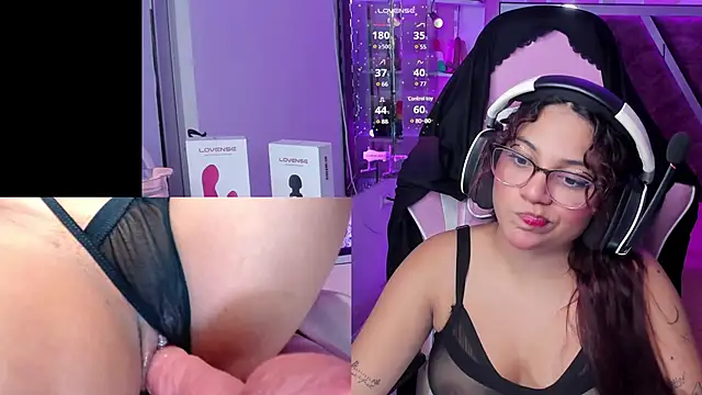 PetiteSophie  online show from February 2025 02:34:02 PM
