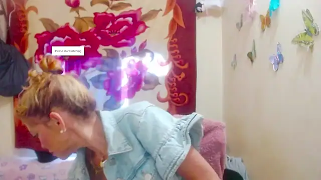 Snapshot of electra-mommy chatting on October 2025 12:16:01 PM electra-mommy online show from October 2025 12:16:01 PM