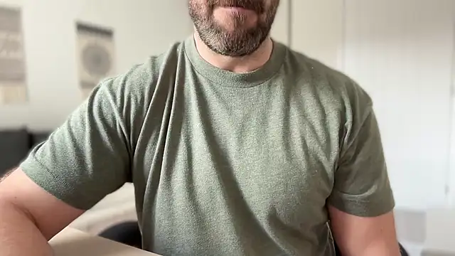 Mr Beef online show from March 2025 12:40:02 PM