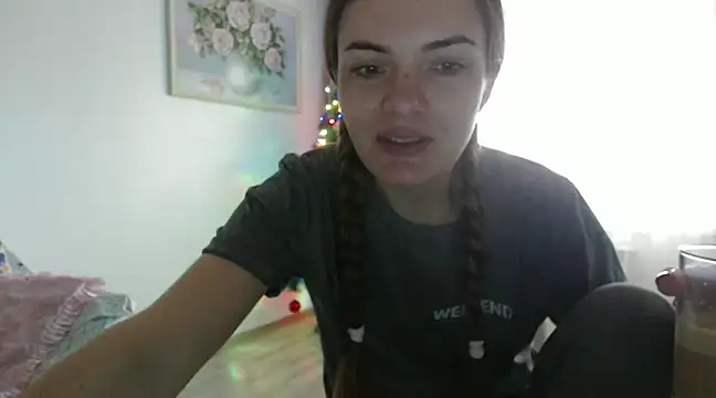 Snapshot of _JustmeHere_ chatting on December 2024 10:28:02 AM JustmeHere online show from December 2024 10:28:02 AM