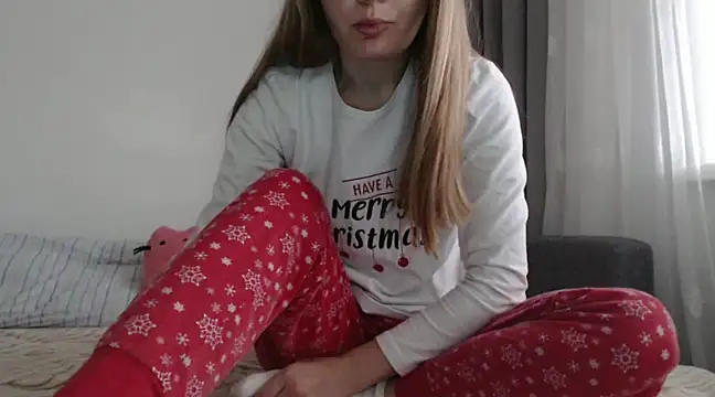 Snapshot of _JustmeHere_ chatting on December 2024 08:39:02 AM JustmeHere online show from December 2024 08:39:02 AM