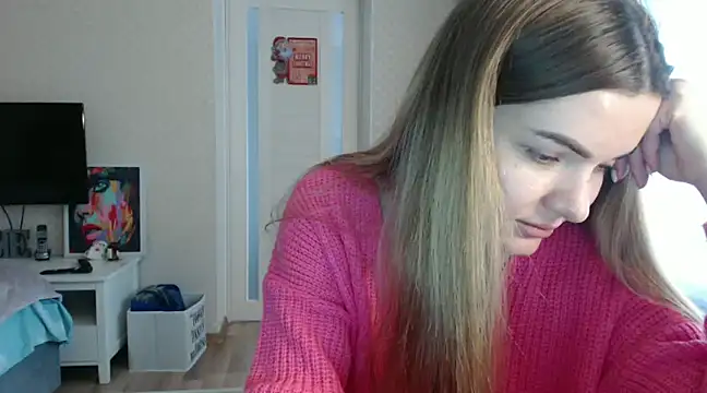 Snapshot of _JustmeHere_ chatting on January 2025 10:58:01 AM JustmeHere online show from January 2025 10:58:01 AM